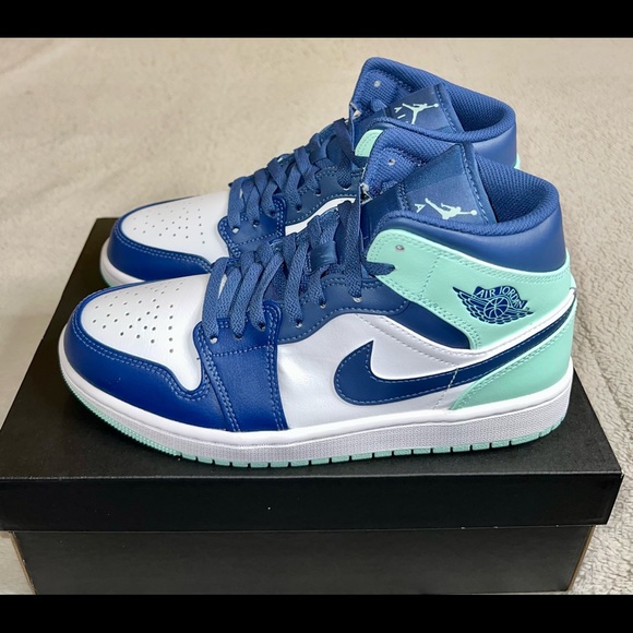 Air Jordan 1 Mid “Blue/Mint” - Picture 3 of 9